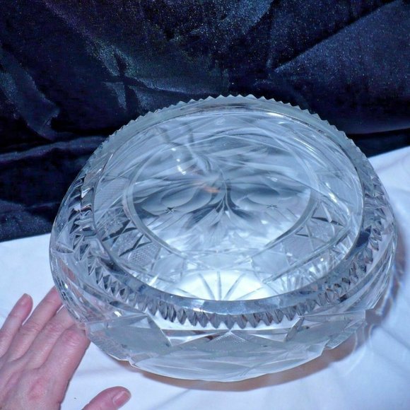 Vintage Bohemian Czech 6 lbs Crystal Vase Hand Cut Oval Etched - Picture 3 of 6